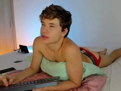 webcam-young-gay-boy-watch-boys