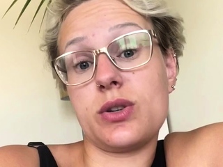 Big boobs milf masturbates with her dildo