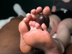 OuiLoveToes aka ouilovetoes OnlyFans - My first footjob