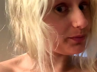 Amateur Blonde With BIG BOOBS Hot Free Cam Show