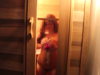 Amateur brunette with a perfect body masturbates on cam