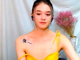 Amateur Webcam Teen Masturbates And Teases