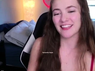 Young amateur teen in solo masturbation getting kinky