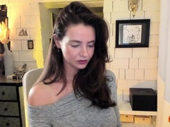 Webcam brunette solo masturbation