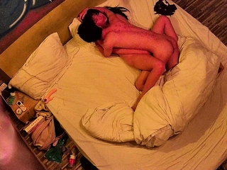 Chubby amateur nude on hidden cam