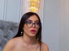 hot-busty-webcam-babe-masturbate-solo