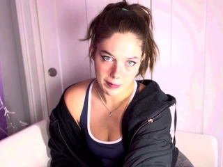 Lovely Amateur teen brunette masturbating outdoor