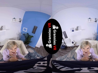 Blonde slut hardcore fuck and blowjob