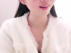 Hot Japanese Babe Doing Solo Masturbation