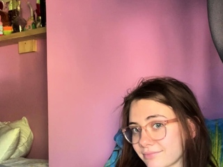 Amateur Webcam Teen Masturbates And Teases