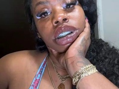 Biiggjuiccyfruit aka biiggjuiccyfruit OnlyFans - My first