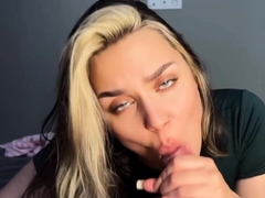 hot-stepsister-gets-oral-job-from-herchum-s-brotherand